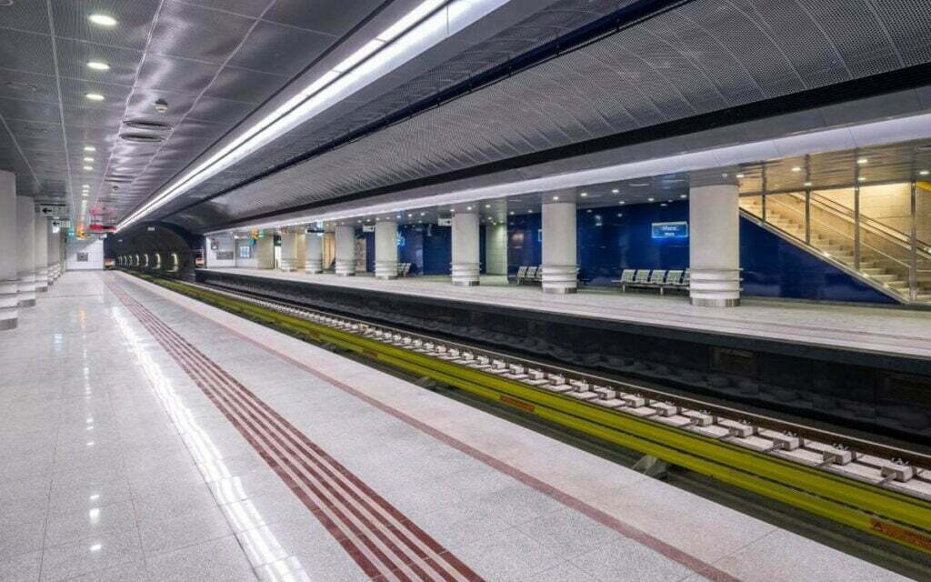 Athens Loutraki Train, Athens Airport To Piraeus Port by Metro, Athens Airport by Metro Line 3