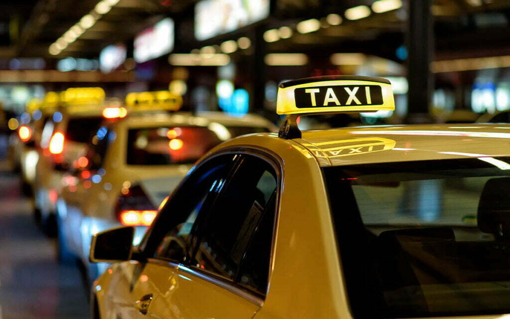 Private Taxi Transfers vs Usual Taxis from Airports