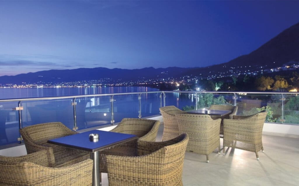 From Athens Airport to Messinian Bay Kalamata Taxi, kalamata Taxi Transfer